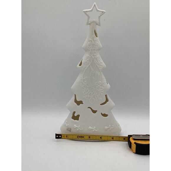 1960’s Vintage White Pierced Christmas Tree Village Decoration 11.5” - Picture 5 of 8